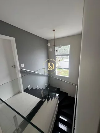 Imagem Casa Sobrado Condomínio - Residencial Golden Park - Jacareí - 3 Suítes - 180m²