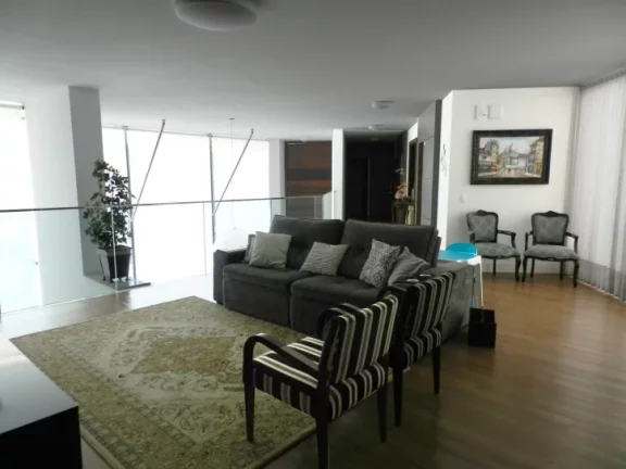 Imagem Casa com 5 suítes João Paulo