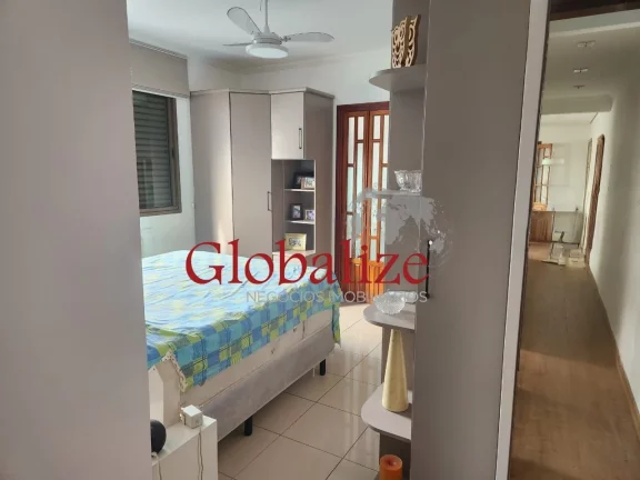 Imagem Apartamento com 2 dormitórios (1 suíte), no Embaré à venda por R$700.000,00.