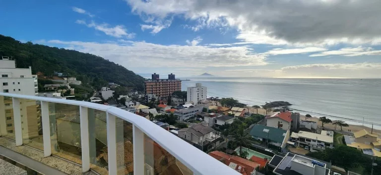 Imagem Apartamento com 4 dormitórios à venda sendo 4 suítes, 276 m² por - R$ 8.500.000,00 - Cabeçudas - Itajaí/SC