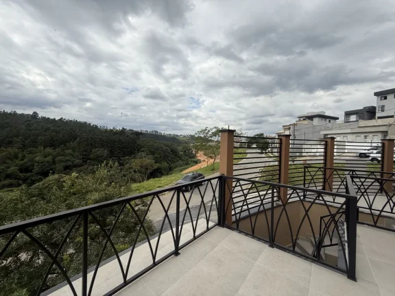 Imagem Casa de Esquina com Vista pra Mata - Portal dos Ipês