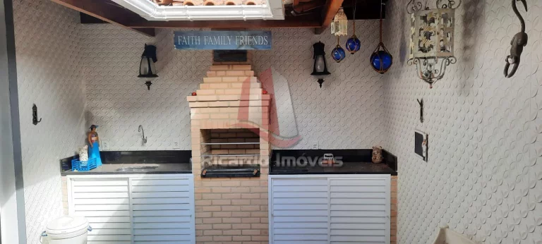 Imagem Excelente Casa Duplex Ampla c/ 4 Quartos 125m²