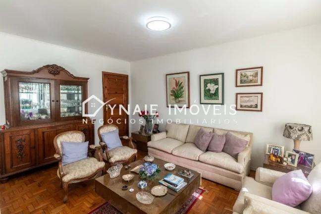 Imagem Apartamento à venda na Bela Vista, São Paulo-SP: 3 quartos, 1 suíte, 3 banheiros, 1 vaga de garagem, 126m² de área.