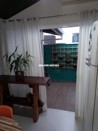 Imagem Casa de Alvenaria com 4 Dormitórios sendo 3 suítes localizado em Banheiros em Camboriú