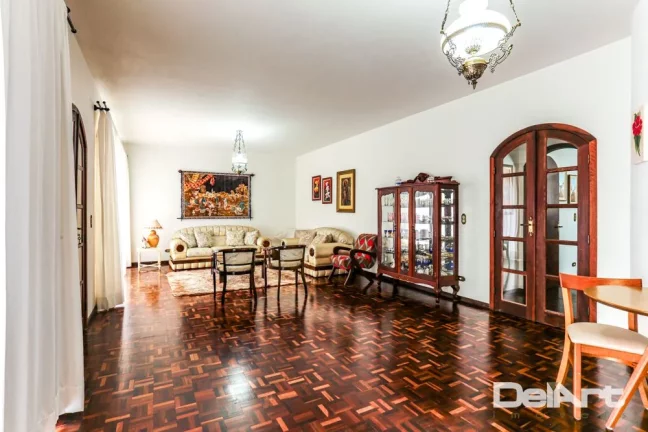 Imagem CASA DE 02 PAVIMENTOS - ÁREA DE 257,70m2 - CENTRO - RIO NEGRO/PR