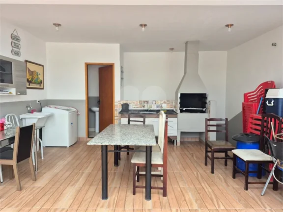 Imagem Casa à venda com 4 quartos, sendo 1 suíte, no condomínio Residencial Alto da Lapa Ii, São Paulo - SP