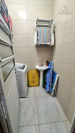 Imagem Casa espetacular à uma quadra da praia com dois quartos sendo uma suíte