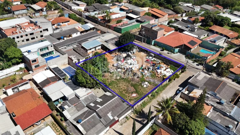 Imagem Terreno 1380m² à Venda em Arniqueira, Águas Claras - Brasília