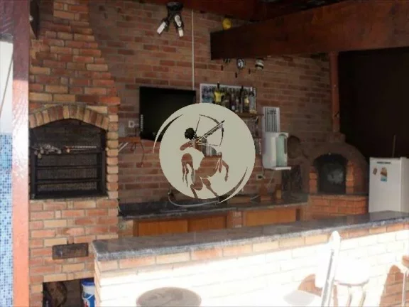 Imagem CASA ALPHAVILLE 9 SOBRADO REPLETO DE ARMARIOS EM ALAMEDA TRANQUILA, CASA COM PISCINA,CHURRASQUEIRA,F...