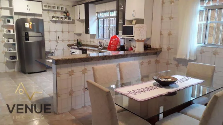 Imagem Casa com 3 dormitórios à venda, 300 m² por R$ 722.000,00 - Vila Urupês - Suzano/SP