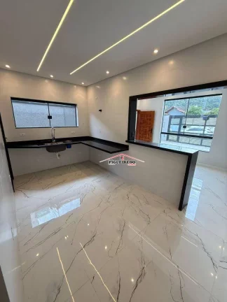 Imagem Casa com 2 dormitórios à venda, 75 m² por R$ 780.000 - Canto do Forte - Praia Grande/SP