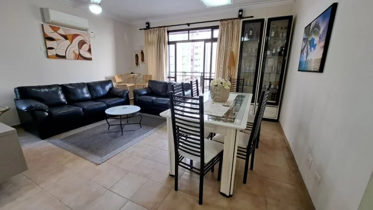 Imagem APARTAMENTO COM 3 DORMITÓRIOS, 2 VAGAS, PRÉDIO COM PISCINA E CHURRASQUEIRA.