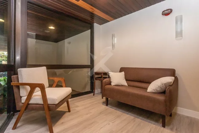 Imagem Apartamento à venda em Porto Alegre, Mont Serrat, com 1 quarto, 45m2