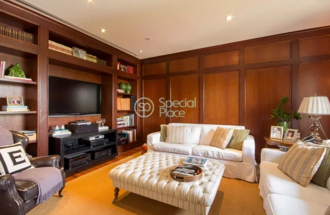 Imagem Excelente apartamento com 367m² na melhor rua do Jardim Guedala. Ótima planta com ambientes amplos...