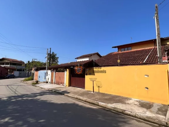 Imagem Sobrado com 4 dormitórios à venda, 193 m² por R$ 649.000 - Estufa I - Ubatuba/São Paulo