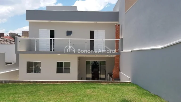 Imagem Este sobrado de 180m² de construção e 300m² de terreno oferece todo o conforto e espaço que sua...