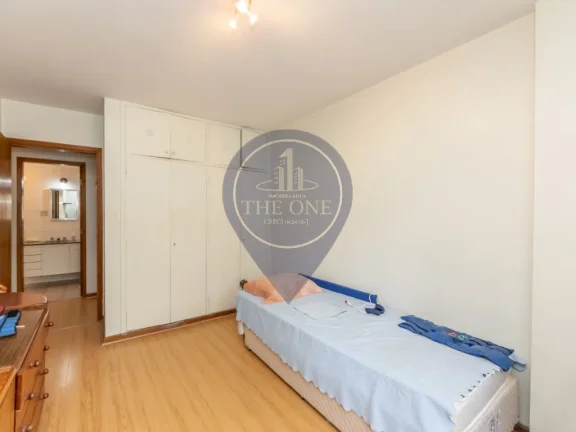 Imagem Imperdível: Apartamento de 4 quartos e 1 suíte na Vila Mariana, SP, com 168m² e vaga de garagem.