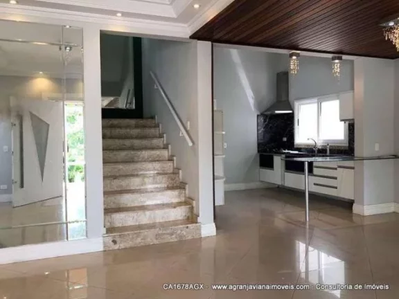 Imagem Linda casa contemporânea, com estilo europeu, envidraçada e bem iluminada. Construída para morar....