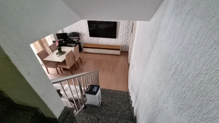 Imagem Casa para Venda em Rio de Janeiro, RAMOS, 2 dormitórios, 2 suítes, 3 banheiros, 1 vaga