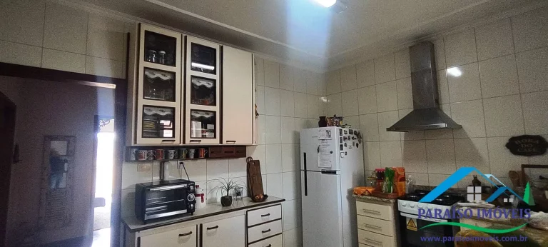 Imagem Conforto e Sofisticação te Esperam: Apartamento Decorado em Paraisópolis!