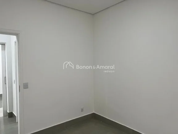 Imagem Linda casa à venda no Condomínio Real Park Sumaré, 3 quartos

Com três quartos, sendo um deles u...