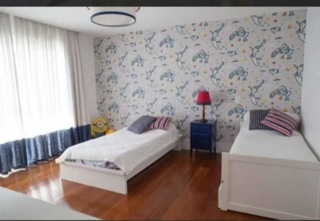 Imagem Casa Triplex Condomínio Interlagos de Itaúna