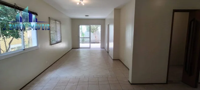Imagem CASA 3 DORMS (1 SUITE), 2 VAGAS. ÁREA GOURMET. VAGAS VISITANTES