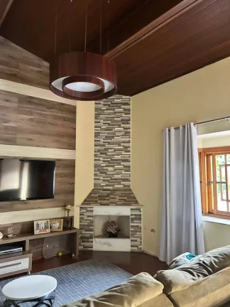 Imagem Casa sobrado no Residencial das Ilhas em Bragança Paulista!