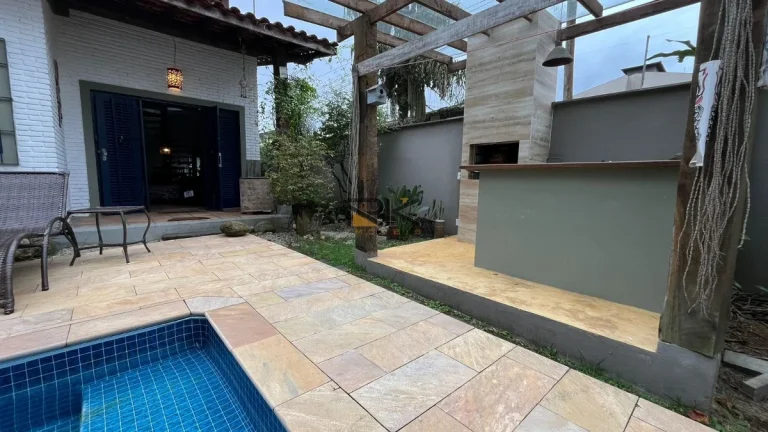 Imagem CASA BAIRRO DO ITAGUÁ 3 dormitórios sendo 1 suítes,1 banheiro social,sala 2 ambientes 3 vagas de garagem