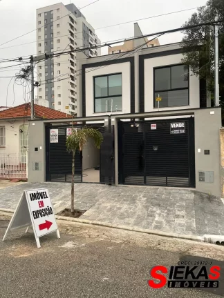Imagem Imperdível! Casa à venda na Vila Carrão, São Paulo-SP, com 4 quartos, 4 suítes, 1 sala, 2 vagas de garagem e 150,00 m².