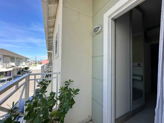 Imagem Casa em condomínio fechado com 3 dormitórios sendo 1 suíte e 2 vagas de garagem em Itajaí