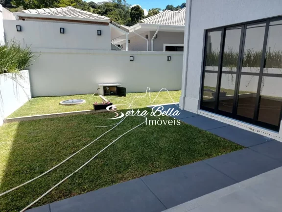 Imagem Casa com 4 dormitórios à venda, 400 m² por R$ 1.600.000,00 - Green Valleiy - Teresópolis/RJ