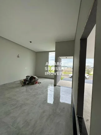 Imagem Belíssima Casa com 3 dormitórios no Condomínio Lagos D’ Icaraí em Salto SP.