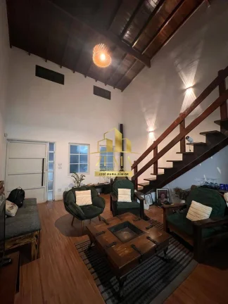 Casa com 02 dorms, 131m2, Lareira, Piscina, Elevador, 03 vagas