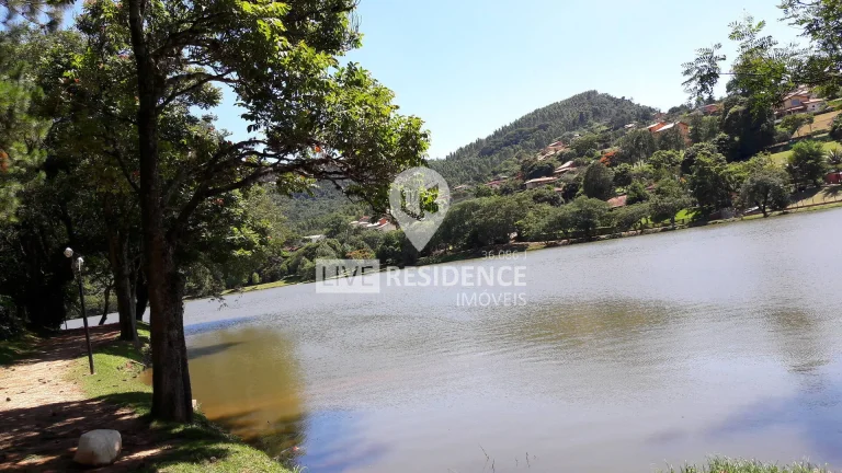 Imagem Terreno de 2.000m² em Condomínio Exclusivo em Itatiba