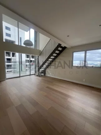 Imagem Venha conhecer essa penthouse totalmente reformada e nunca habitada nos Jardins! Com 2 quartos, sendo 2 suítes, e um total de 3 banheiros, este imóv