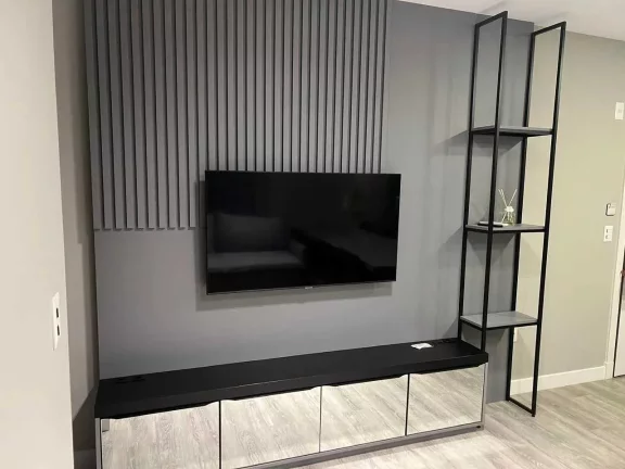 Imagem Flat mobiliado com 1 dormitório e 1 vaga de garagem em Itapema/SC