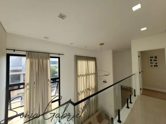 Imagem Imperdível casa à venda em Vinhedo-SP, Residencial Jatobá: 3 quartos, 3 suítes, 2 salas, 4 banheiros, 4 vagas, 220m²!