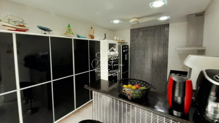 Imagem Casa de Luxo em Condomínio na Enseada - Guarujá-SP: 5 Quartos, 5 Suítes, 2 Salas, 7 Banheiros, 4 Vagas, 350m².