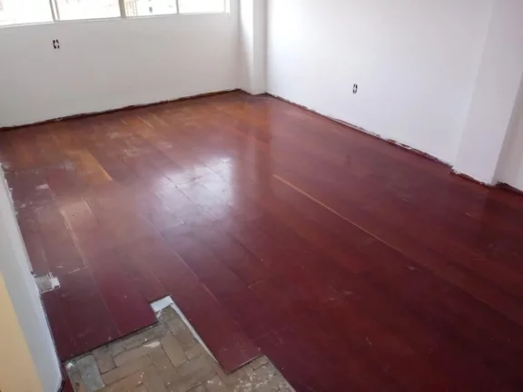 Imagem Apartamento com 1 dormitório e vaga de garagem na República