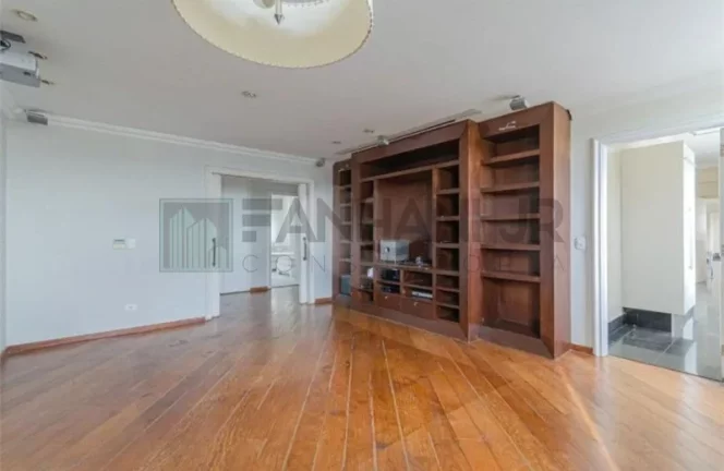Imagem Luxuoso apartamento para locação no Jardim Europa, São Paulo-SP: 3 quartos, 3 suítes, 3 salas, 5 banheiros, 3 vagas, 456m².