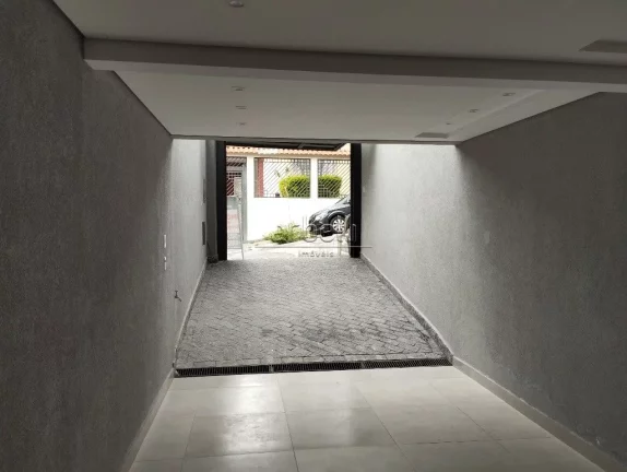 Imagem Sobrado com 100 metros quadrados, 3 dormitórios sendo 1 suíte com sacada, 1 banheiro social, 1 lav...