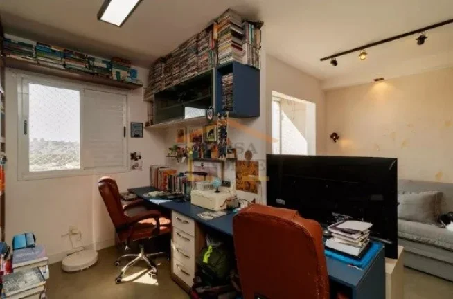 Imagem Apartamento de 3 dormitórios, sendo 1 suíte, localizado na Vila Guilherme. Conta com varanda, cozi...