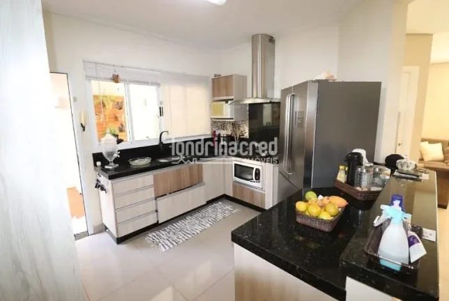 Imagem Casa à venda no Jardim Neman Sahyun em Londrina com 3 quartos, 1 suíte, 4 vagas de garagem, 140 m² de área útil , ótima oportunidade agora!