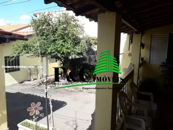 Imagem Casa para Venda em Limeira, Vila Queiroz, 4 dormitórios, 1 suíte, 2 banheiros, 1 vaga