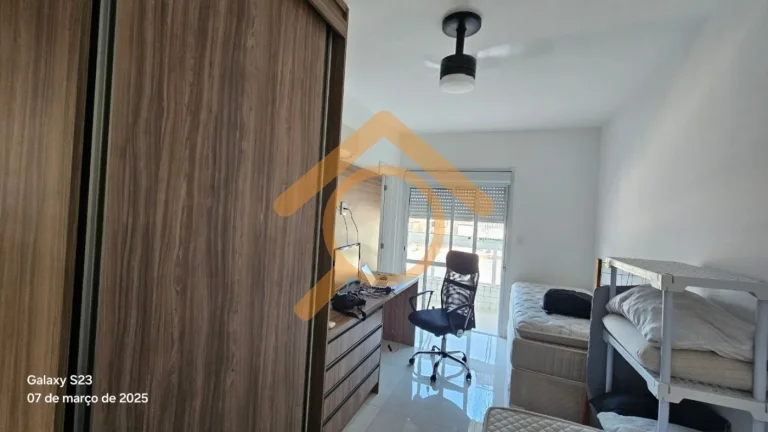 Imagem Apartamento à venda no Canto do Forte, Praia Grande-SP: 2 quartos, 1 suíte, 2 salas, 3 banheiros, 1 vaga, 85m². Venha conferir!