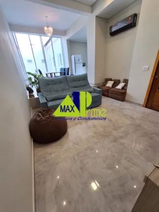 Imagem Casa à venda na Penha de França, São Paulo-SP, 2 quartos, 1 suíte, 2 salas, 3 vagas de garagem e 230m² de área.