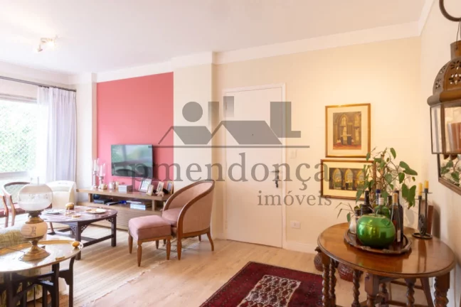Imagem Apartamento reformado em Perdizes com 3 quartos (1 suíte) e1 vaga, 106m²