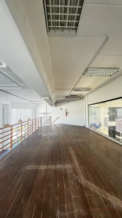 Imagem Sala comercial à venda na SC-401, Florianópolis, com *250 m² de área privativa. O imóvel é ide...