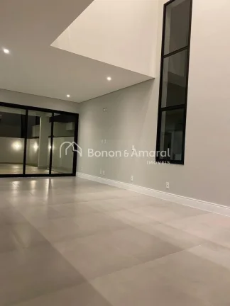 Imagem Casa à venda no Condomínio Reserva Real em Paulínia

Sobrado com 272 m2 AC e 341 m2 Terreno

Nova...